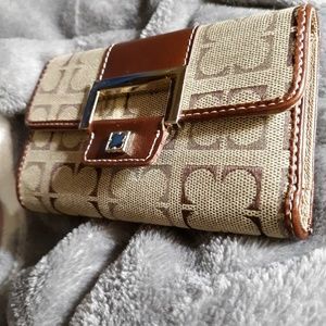 Vintage Liz Claiborne NY wallet in Excellent shape